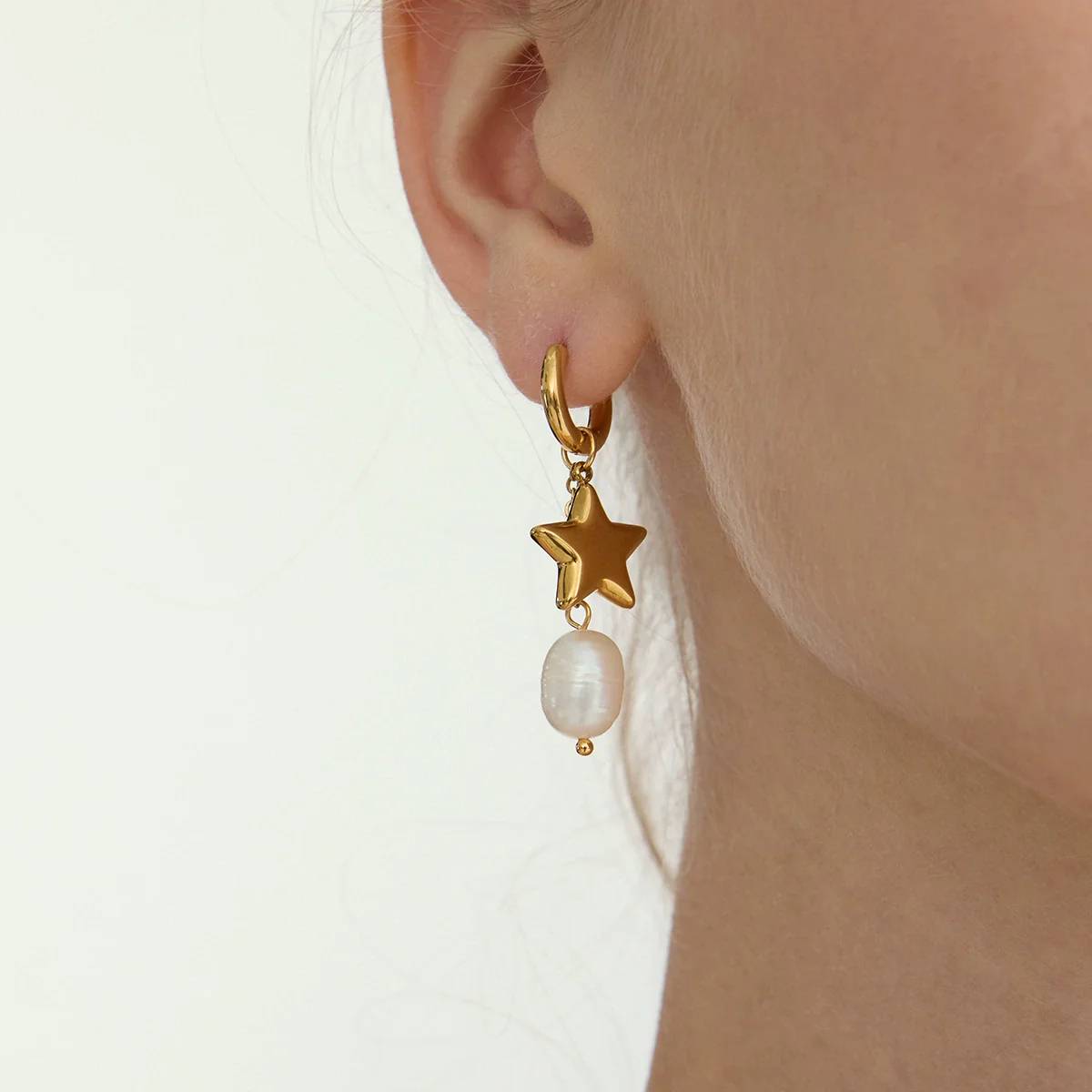 Wholesale Light Luxury Geometric Heart Star Pattern Electroplated Stainless Steel Cross Earrings For Women - Image 3