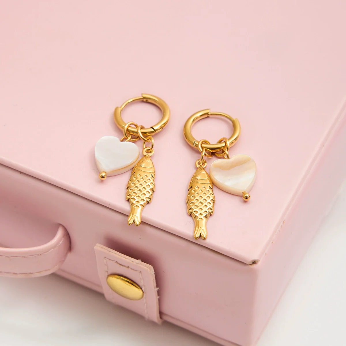 Wholesale Light Luxury Geometric Heart Star Pattern Electroplated Stainless Steel Cross Earrings For Women - Image 4