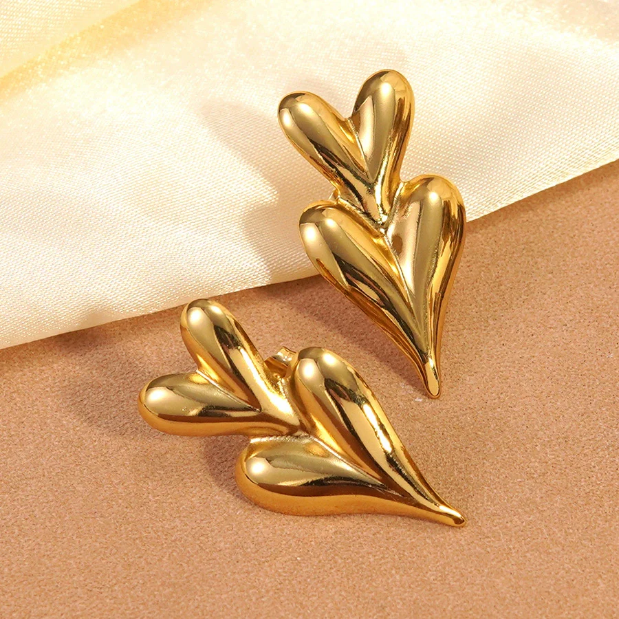 Wholesale Light Luxury Geometric Heartshaped Stainless Steel Stamped Earrings For Women - Image 4