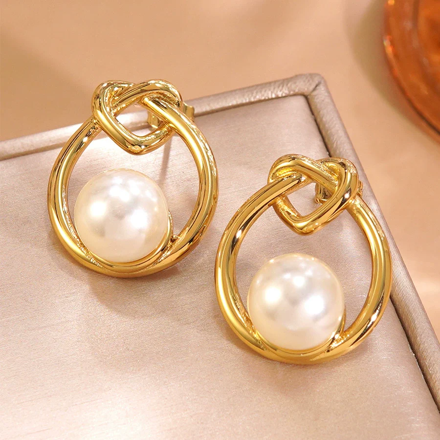 Wholesale Light Luxury Geometric Pearl Stainless Steel Electroplated Earrings For Women - Image 4