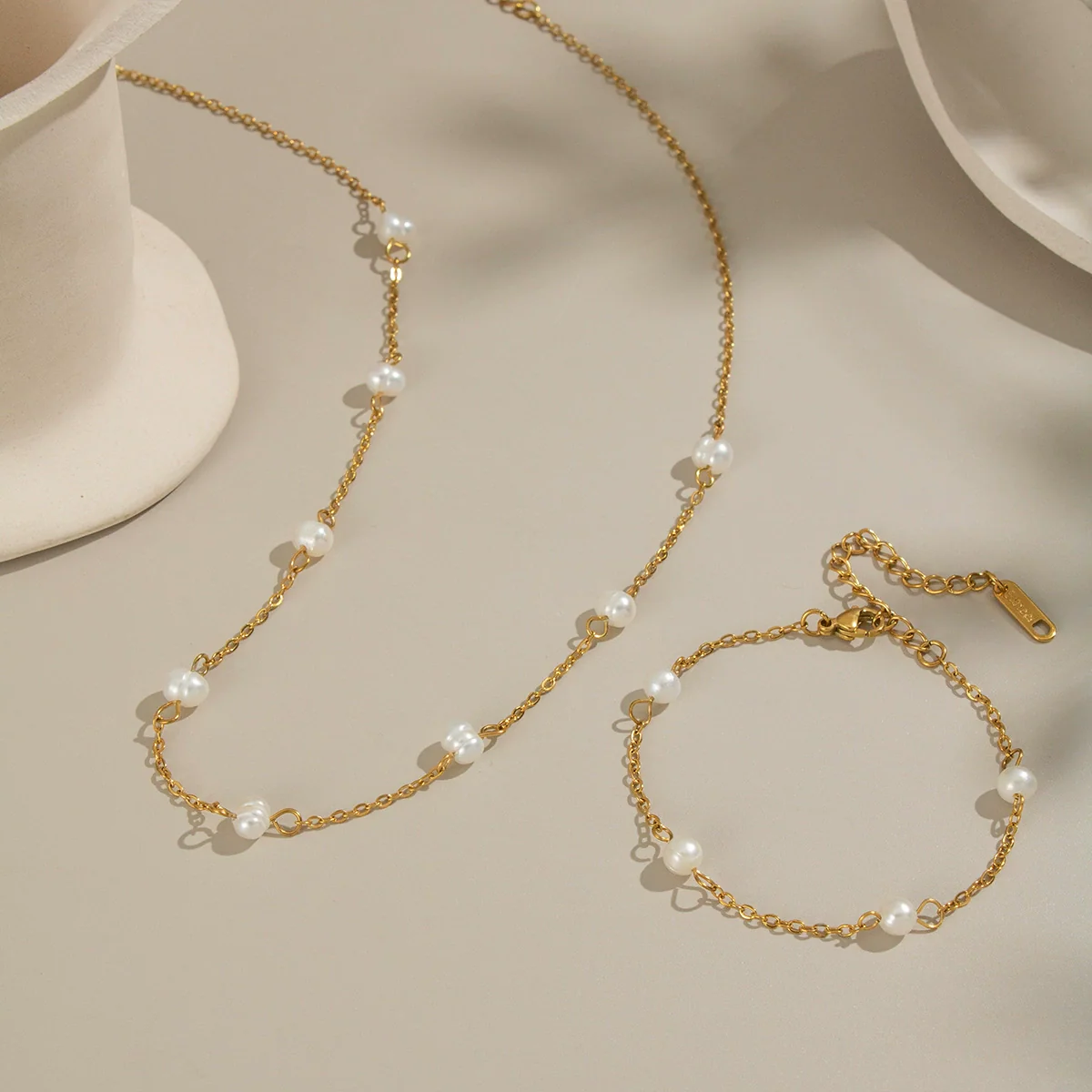 Wholesale Light Luxury Geometric Sea Life Pattern Electroplated Stainless Steel Pearl Beaded Necklace And Bracelet Jewelry For Girls - Image 2
