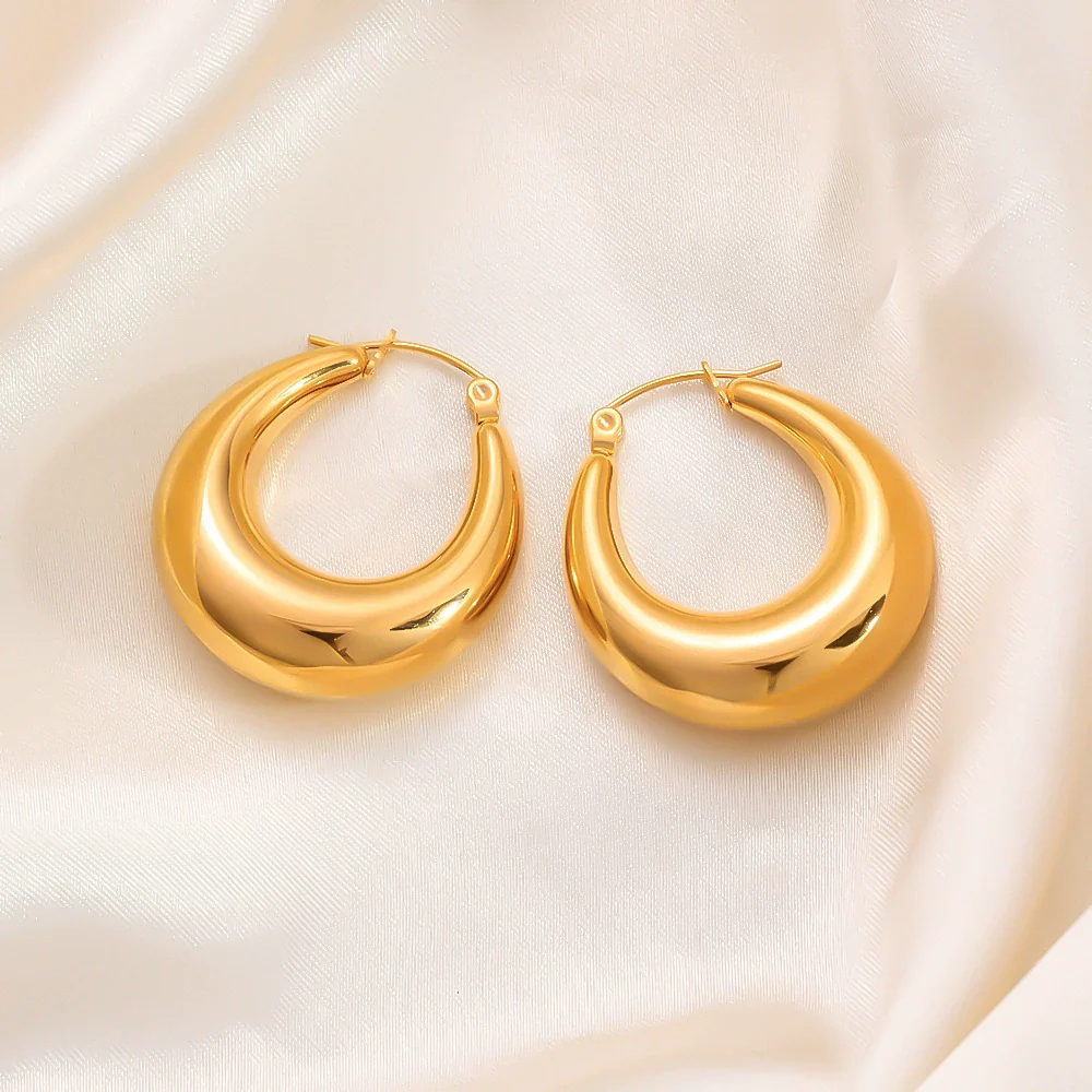 Wholesale Light Luxury Geometric Stainless Steel 18K Gold Electroplated Earrings For Women - Image 3