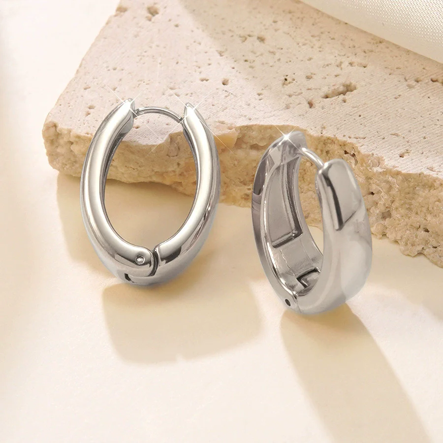 Wholesale Light Luxury Geometric Stainless Steel 18K Goldplated Hoop Earrings For Women - Image 4