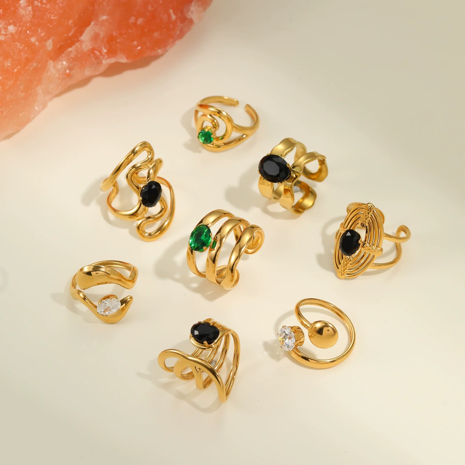 Wholesale Light Luxury Geometric Stainless Steel Electroplated 18K Gold Ring For Women - Image 2
