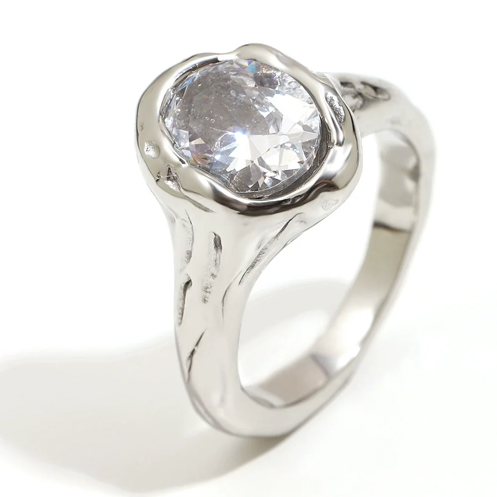 Wholesale Light Luxury Geometric Stainless Steel Electroplated 18K Gold Ring For Women - Image 5