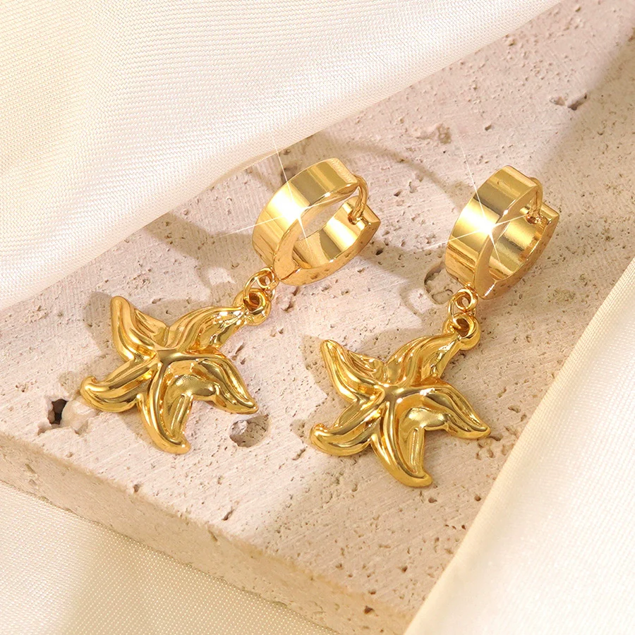 Wholesale Light Luxury Geometric Stainless Steel Electroplated Heart And Star Shape Earrings For Women - Image 2