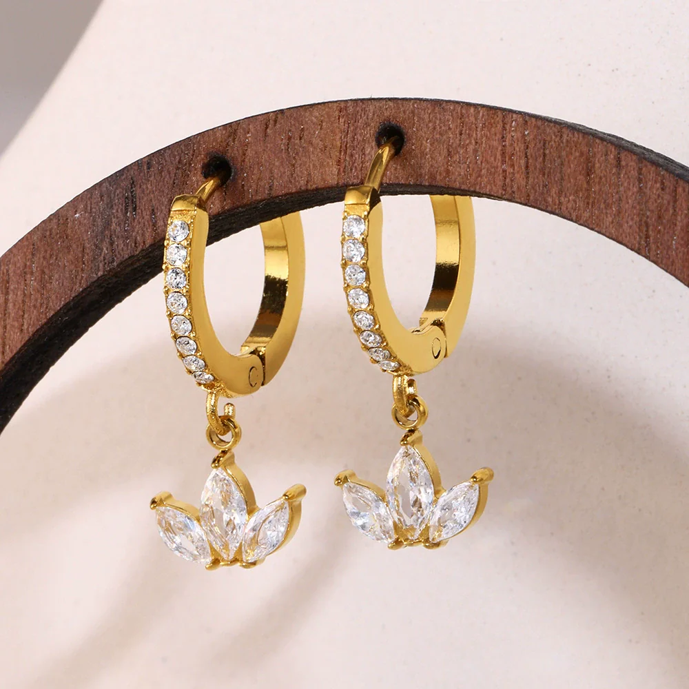 Wholesale Light Luxury Geometric Stainless Steel Ferris Wheel Clover Zircon Earrings For Women With Pvd Plated 18K Gold Color Retention - Image 2