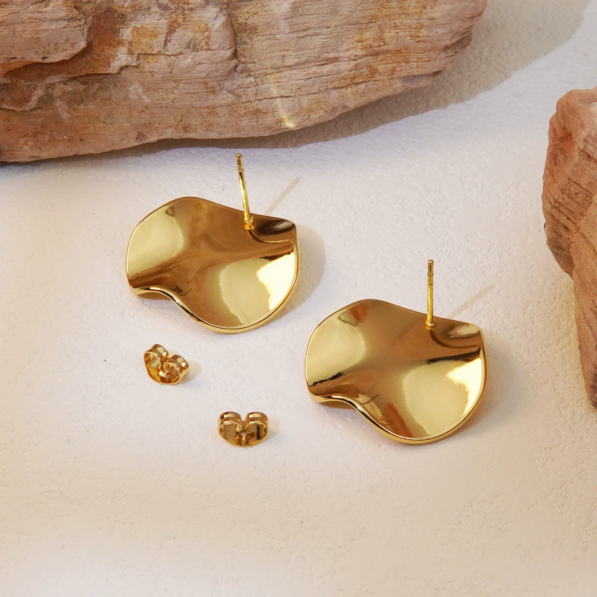Wholesale Light Luxury Geometric Stamped Stainless Steel Earrings For Women - Image 3