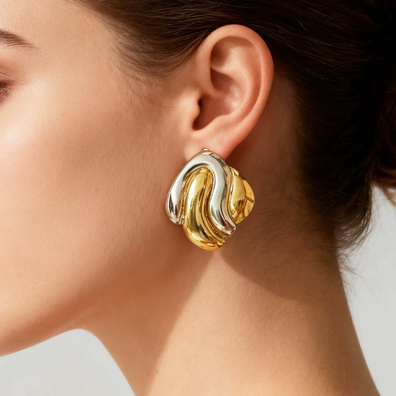 Wholesale Light Luxury Highend Geometric Electroplated Stainless Steel Irregular Earrings For Women - Image 2