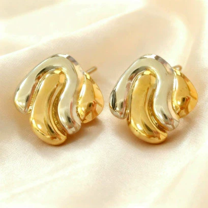 Wholesale Light Luxury Highend Geometric Electroplated Stainless Steel Irregular Earrings For Women - Image 3