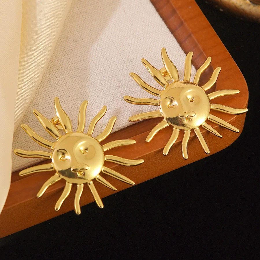 Wholesale Light Luxury Minimalist Geometric Electroplated Stainless Steel Earrings For Women - Image 3