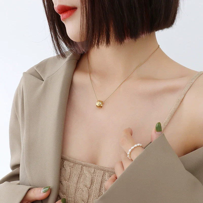 Wholesale Light Luxury Necklace 316L Stainless Steel 18K Gold Plated Geometric Style For Women - Image 2