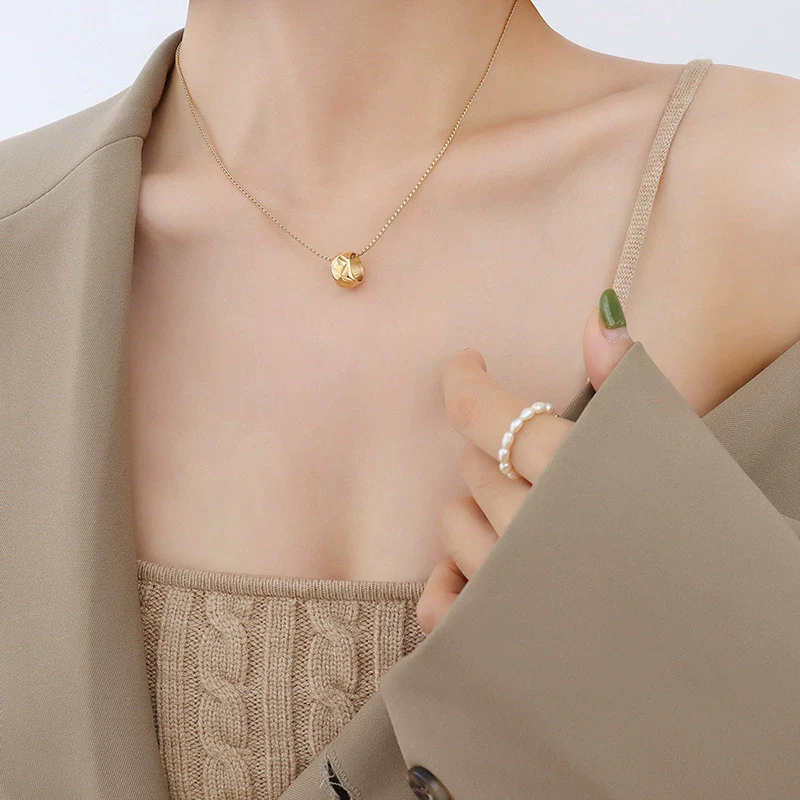 Wholesale Light Luxury Necklace 316L Stainless Steel 18K Gold Plated Geometric Style For Women - Image 4