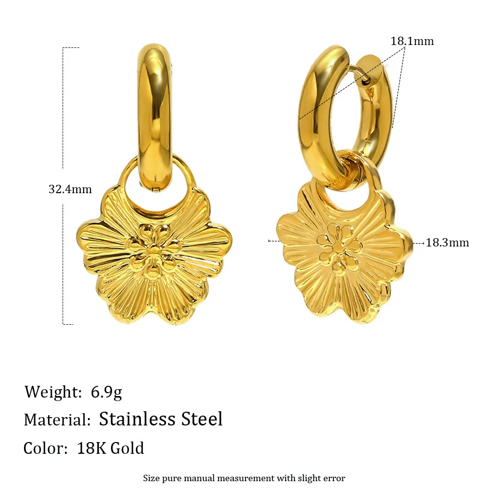 Wholesale Light Luxury Retro Geometric Flower Stainless Steel Electroplated Earrings For Women - Image 2
