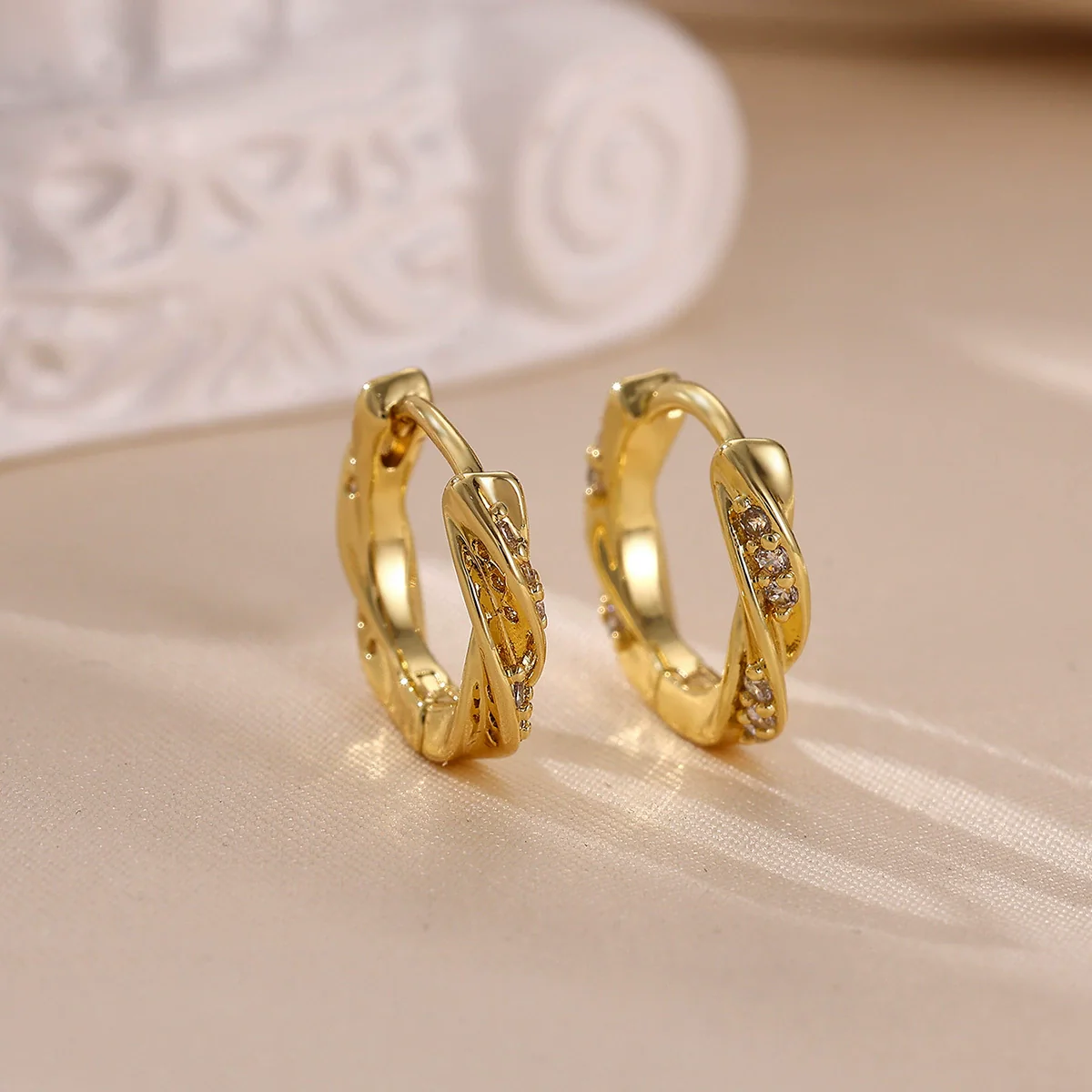 Wholesale Light Luxury Retro Ins Style Circle Plain Gold Electroplated Copper Zircon Earrings For Women - Image 2
