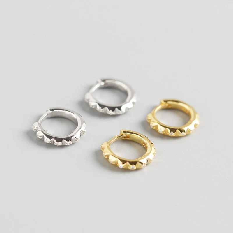 Wholesale Light Luxury S925 Sterling Silver Geometric Metal Gear Diamond Punk Style Ear Buckle Earrings For Women With Electroplating