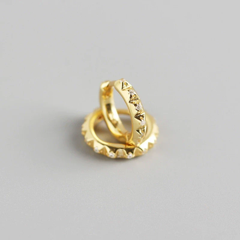 Wholesale Light Luxury S925 Sterling Silver Geometric Metal Gear Diamond Punk Style Ear Buckle Earrings For Women With Electroplating - Image 7