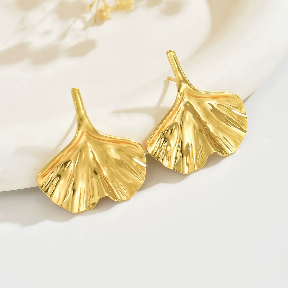 Wholesale Light Luxury Stainless Steel Stamped Geometric Leaf Pleated Earrings For Women