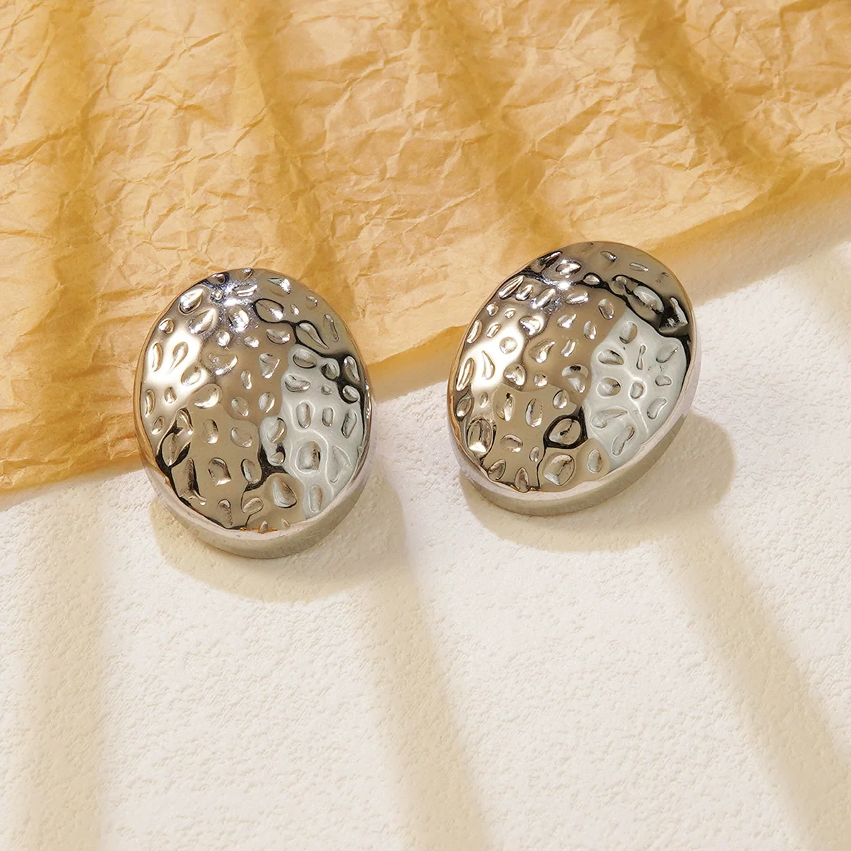 Wholesale Light Luxury Style Geometric Stamped Stainless Steel Oval Earrings For Women - Image 4