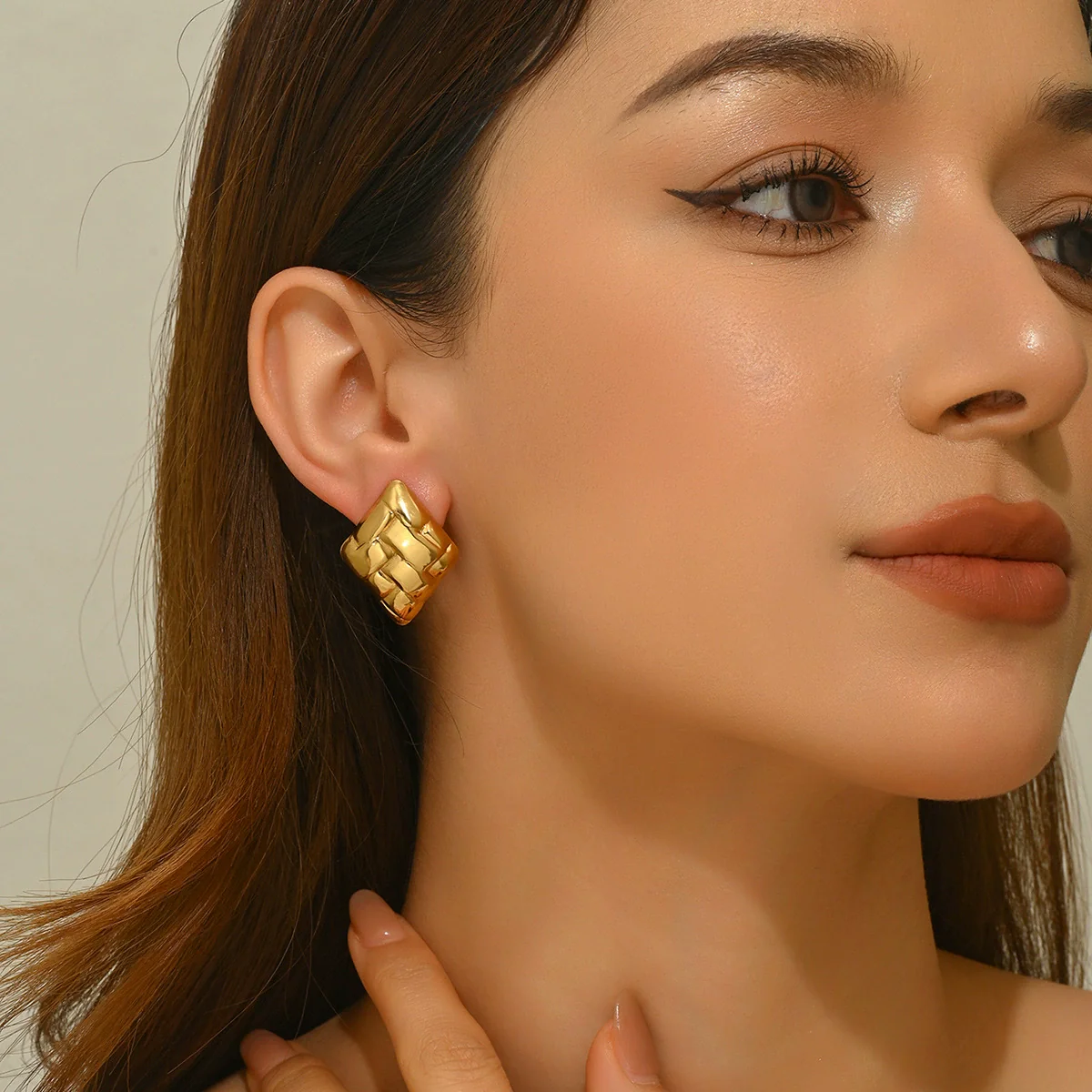 Wholesale Light Luxury Style Stamping Geometric Square Texture Stainless Steel Earrings For Women - Image 2