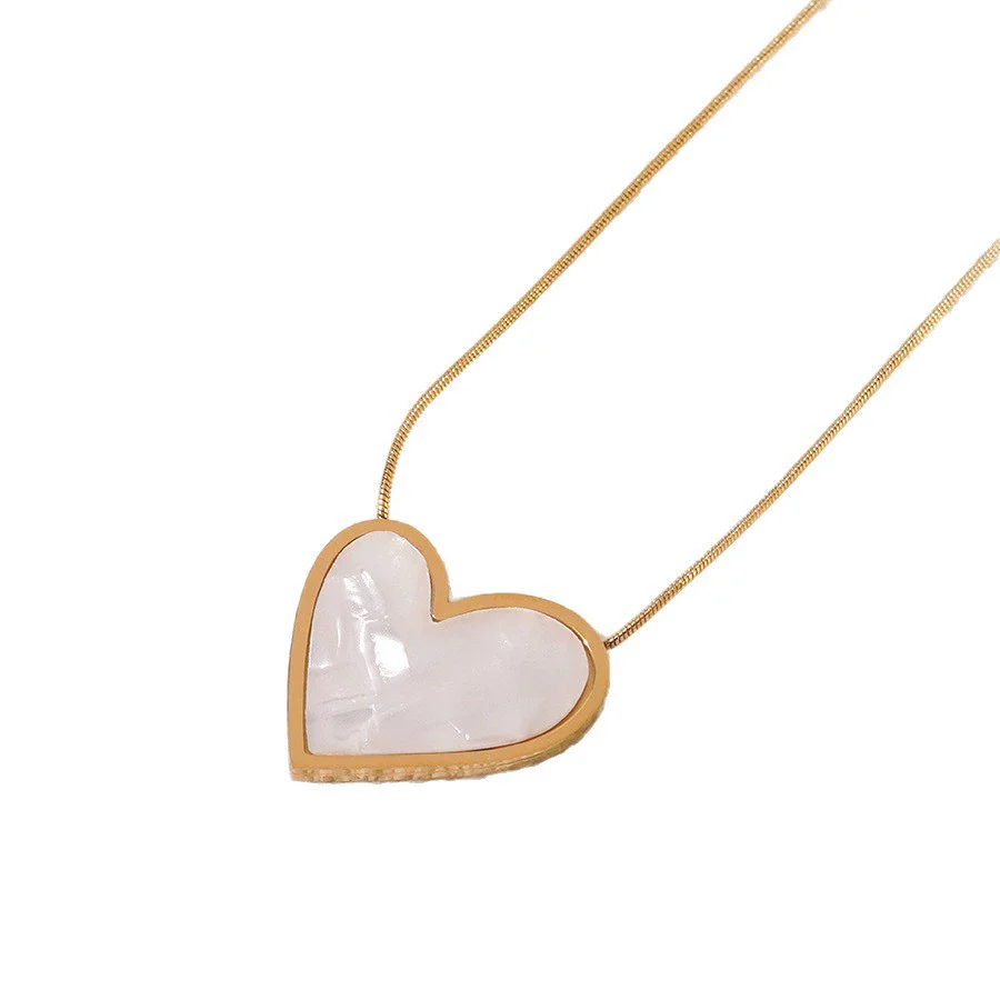 Wholesale Love Stainless Steel Electroplated Heartshaped Necklace For Couples Light Luxury Jewelry - Image 5