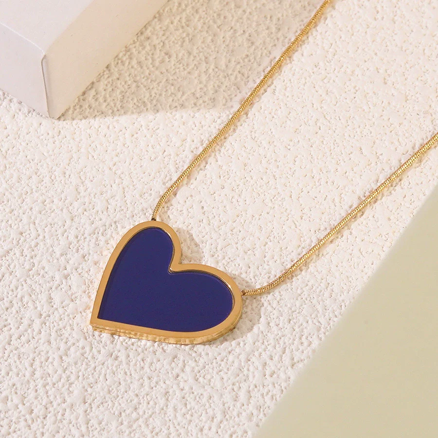 Wholesale Love Stainless Steel Electroplated Heartshaped Necklace For Couples Light Luxury Jewelry - Image 6