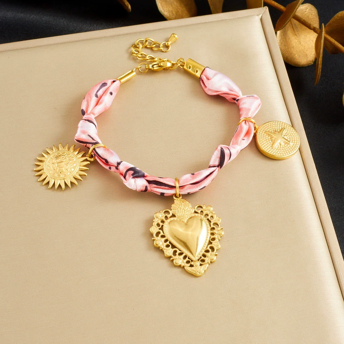 Wholesale Luxury Retro Diy Jewelry Set With Goldplated Stainless Steel Heart Water Drop Bell Pendant For Women - Image 7
