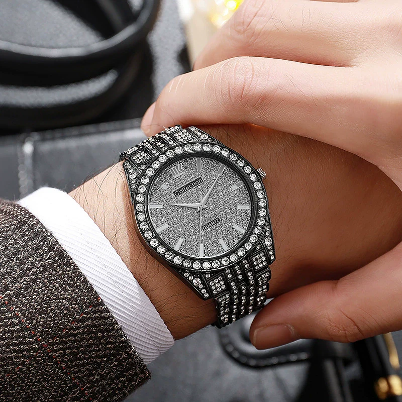Wholesale Men's Alloy Round Dial Quartz Watch With Starry Design Fashionable Style