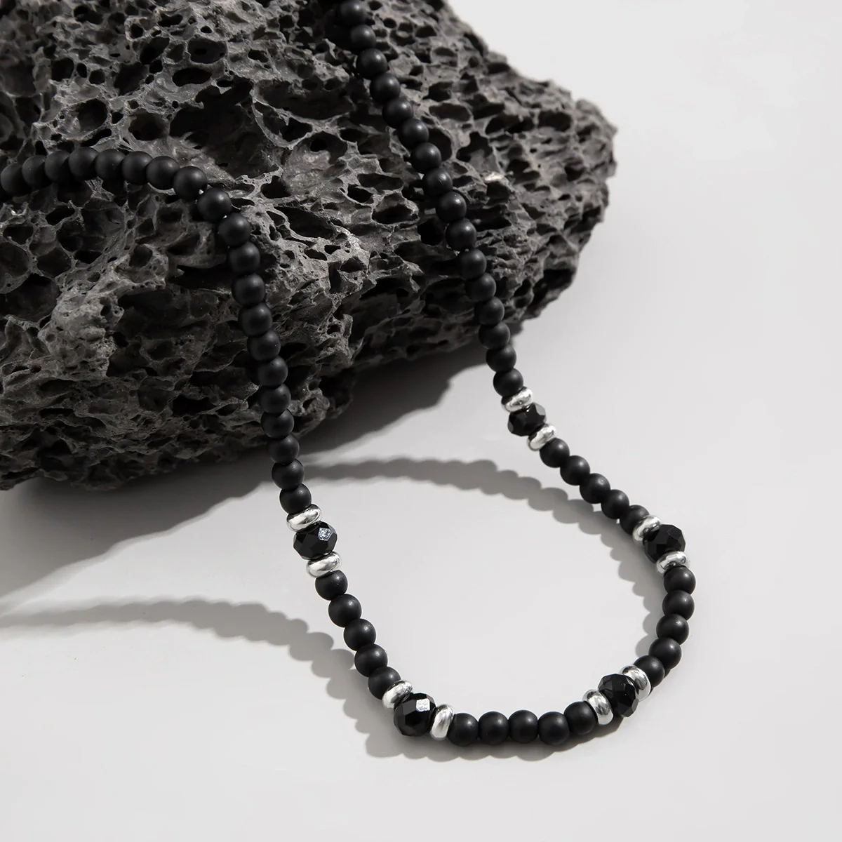 Wholesale Men's Hip Hop Geometric Plastic Resin Handmade Beaded Necklace - Image 4