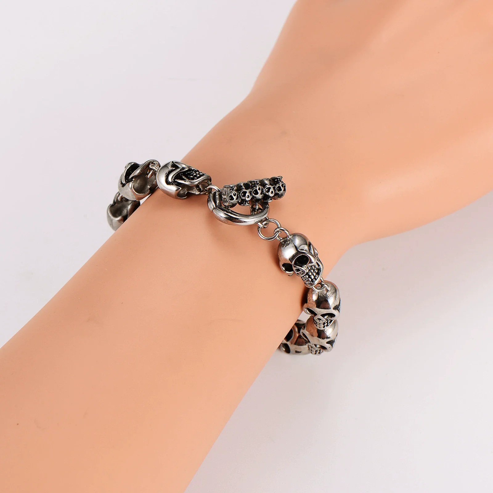 Wholesale Men's Punk Geometric Stainless Steel Electroplated Skull Head Bracelet - Image 5