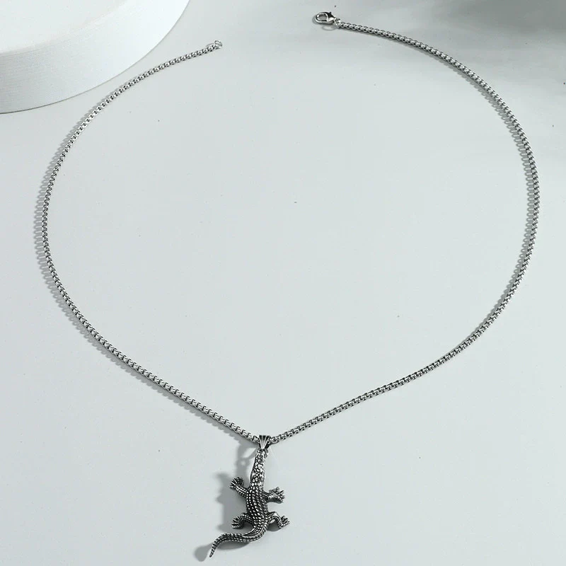 Wholesale Men's Retro Punk Crocodile Pendant Necklace Alloy Titanium Steel Electroplated Animal Pattern Square Pearl Chain - Image 3