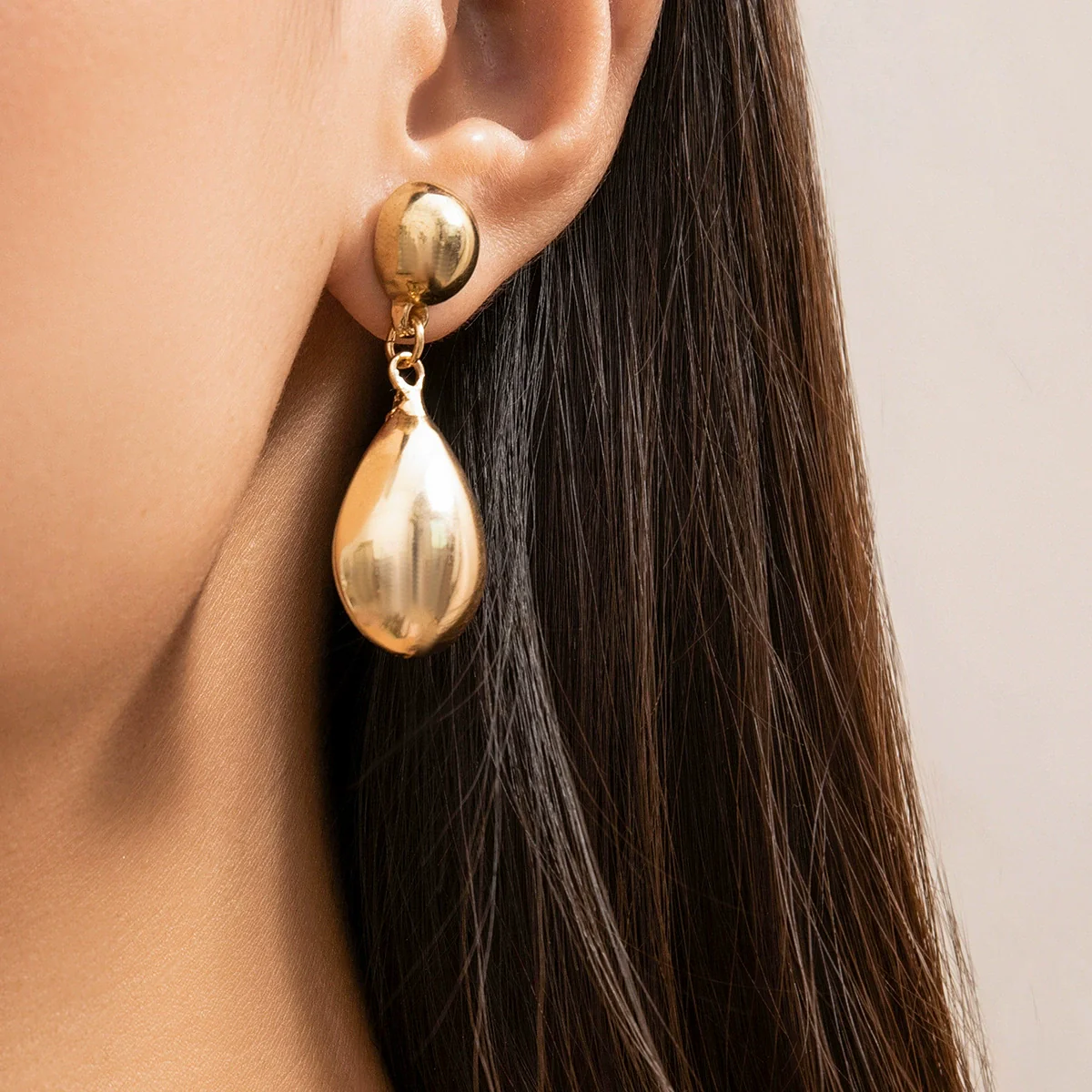 Wholesale Metal Geometric Iron Earrings With Electroplating Oval And Water Drop Shapes Sweet Cool Style For Women