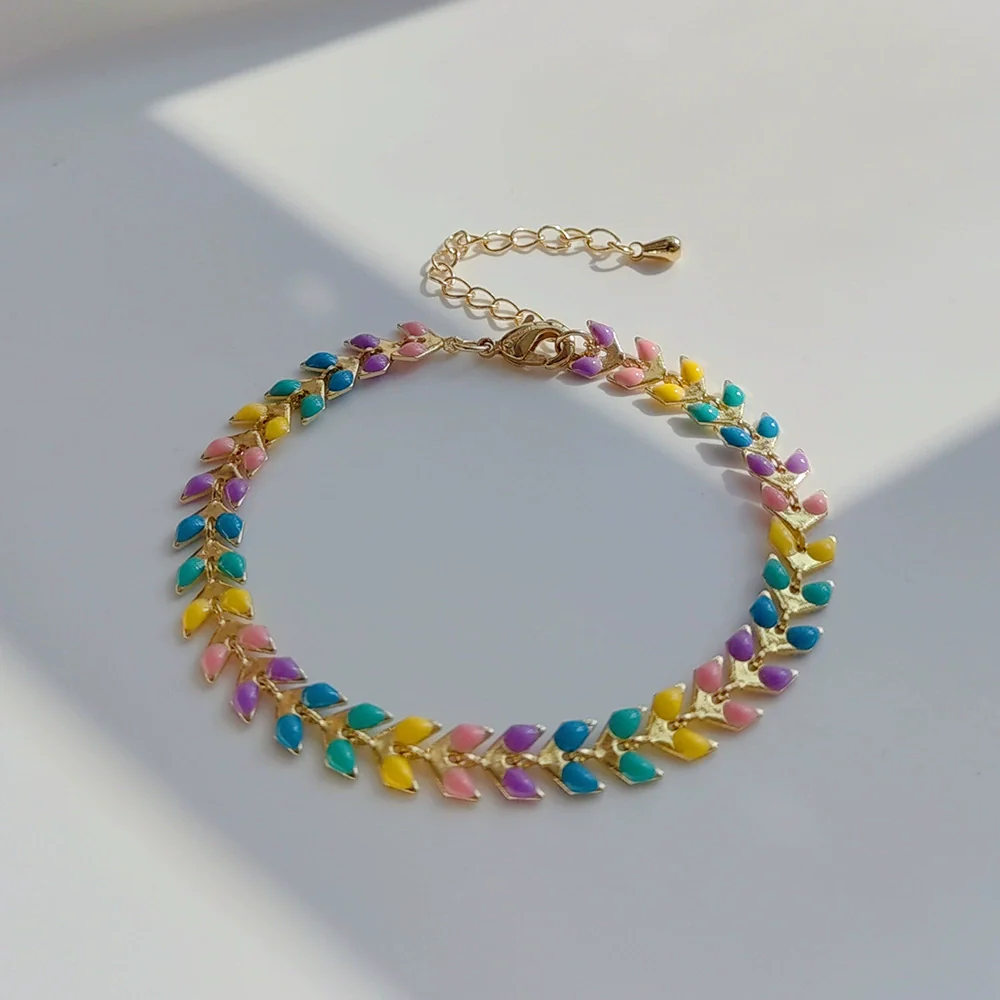 Wholesale Metal Gold Plated Handwoven Geometric Natural Pearl Women's Bracelet - Image 2