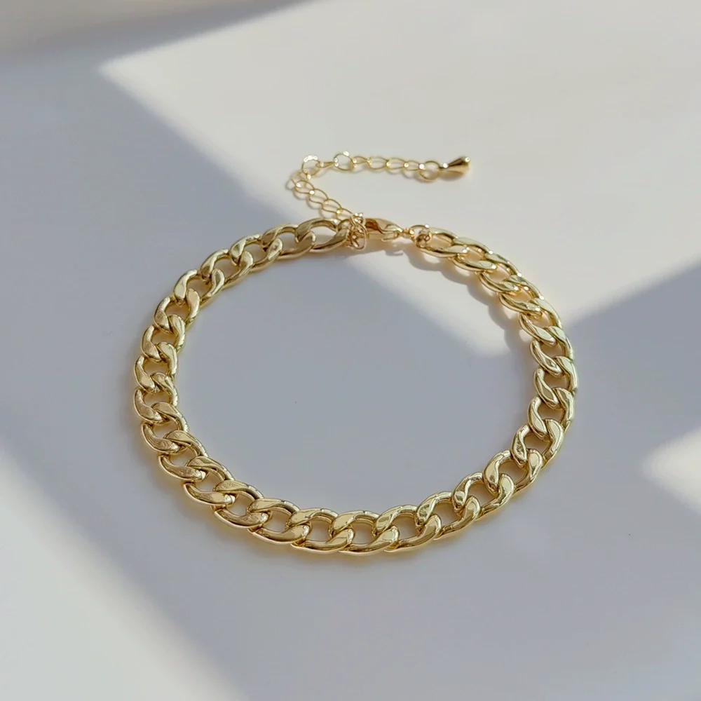 Wholesale Metal Gold Plated Handwoven Geometric Natural Pearl Women's Bracelet - Image 3