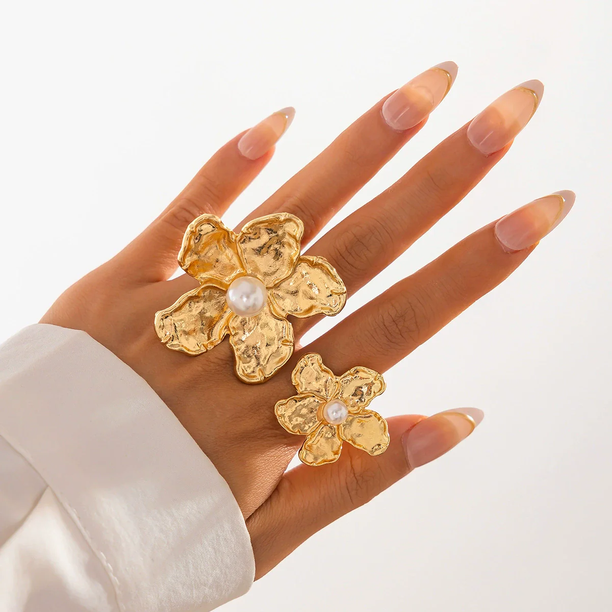 Wholesale Metal Imitation Pearl Flower Animal Zodiac Geometric Butterfly Finger Ring With Electroplating - Image 11