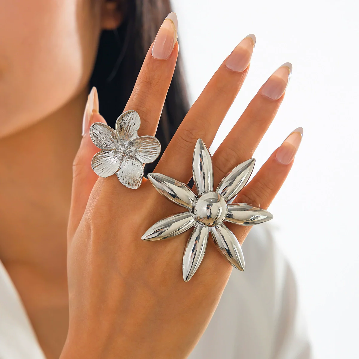 Wholesale Metal Imitation Pearl Flower Animal Zodiac Geometric Butterfly Finger Ring With Electroplating - Image 4