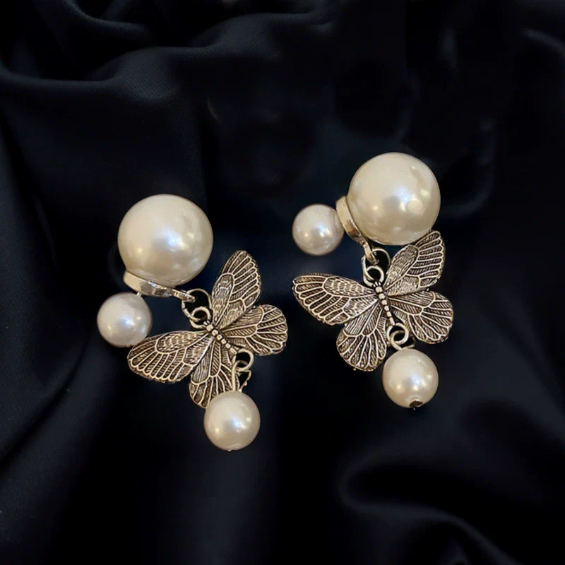 Wholesale Metallic Butterfly Pearl Earrings Zinc Alloy Animal Pattern Electroplating Light Luxury Style For Women - Image 6