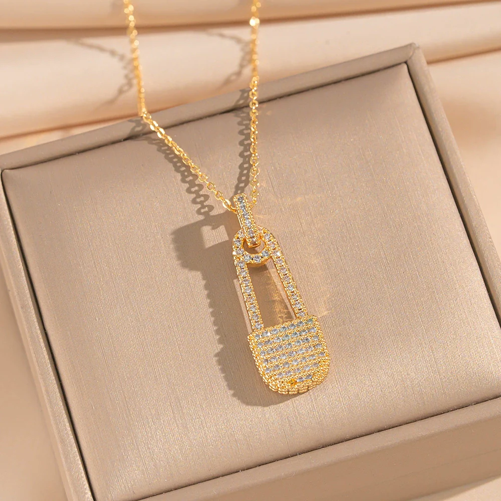 Wholesale Micropaved Zircon Accessories Set Light Luxury Geometric Style Copper O Word Chain Necklace And Earrings For Women And Unisex Vacuum Furnace Electroplated 18K - Image 6