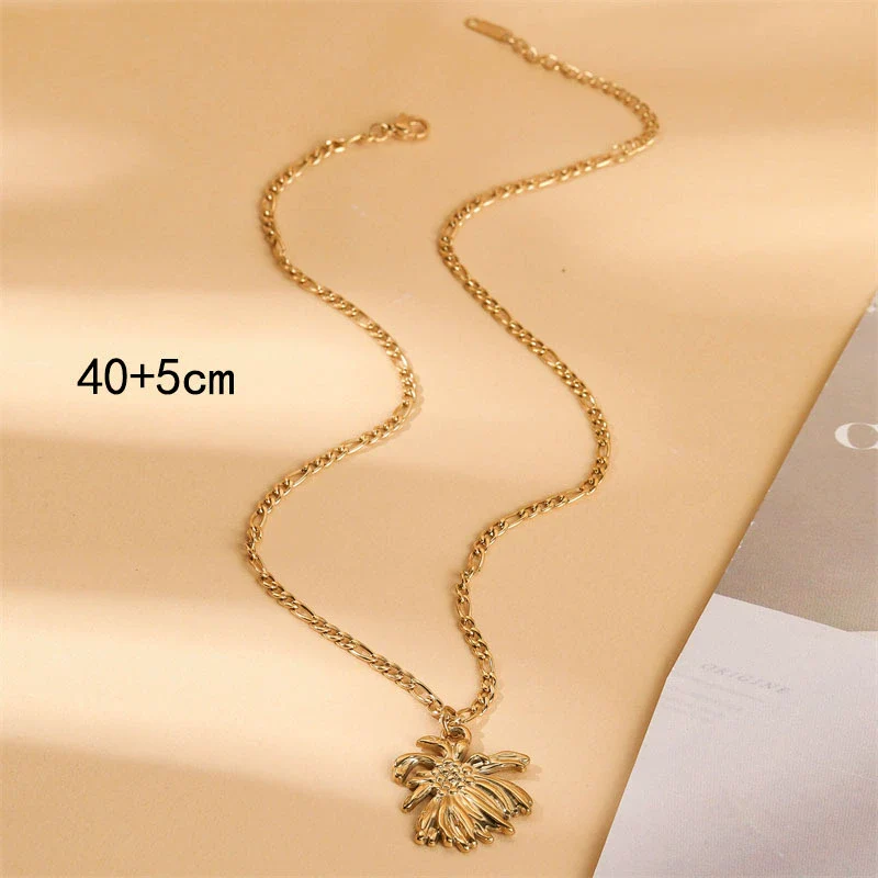 Wholesale Minimalist Geometric 18K Gold Electroplated Stainless Steel Pendant Necklace For Women - Image 5