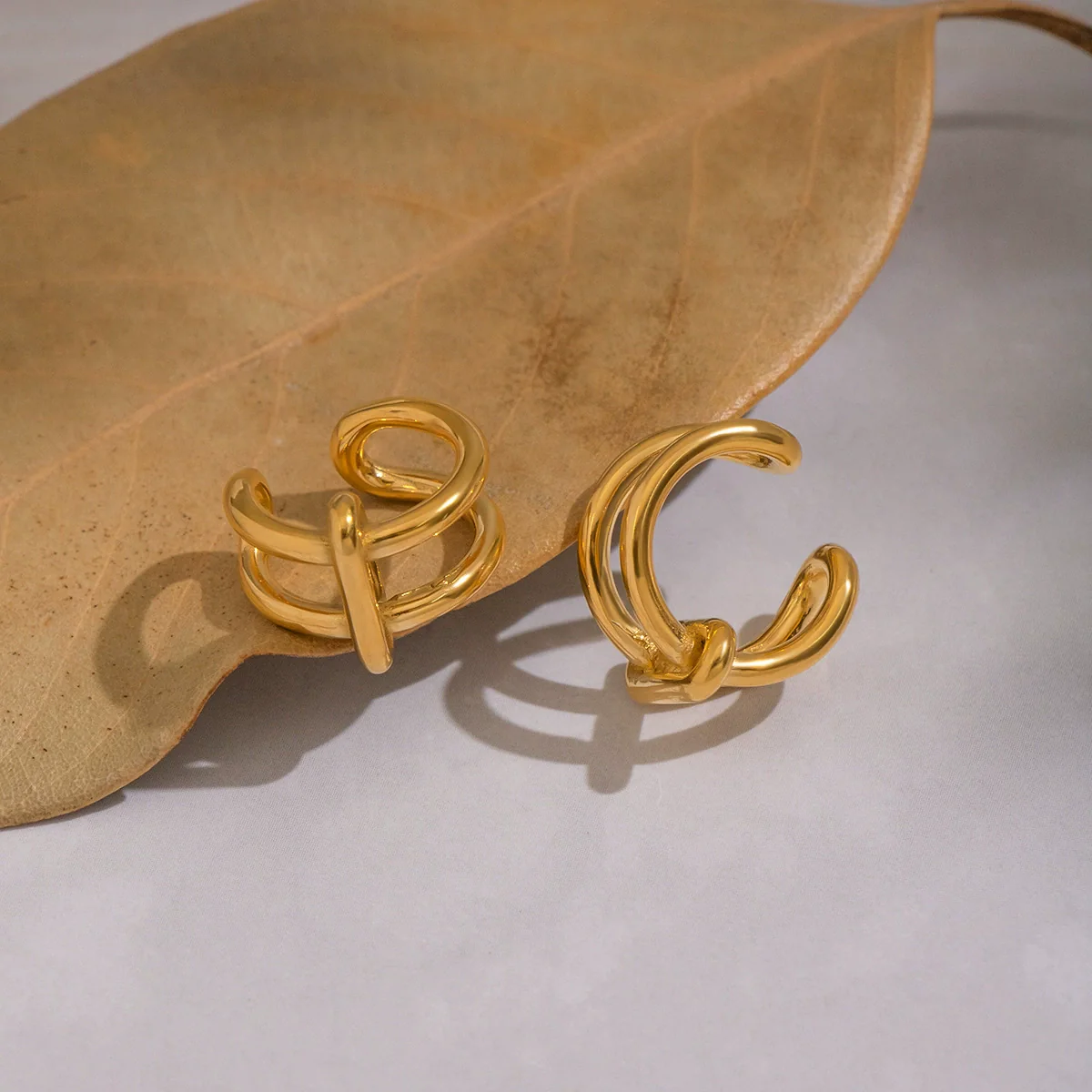 Wholesale Minimalist Geometric Cshaped Stainless Steel Real Gold Plated Ear Clips Jewelry For Women