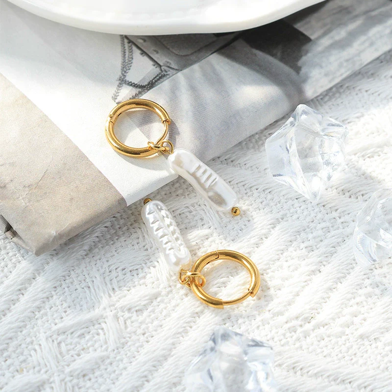 Wholesale Minimalist Geometric Stainless Steel Pearl Earrings With Electroplating Design - Image 2