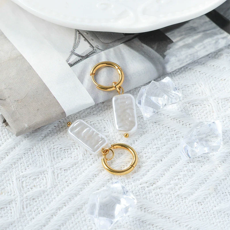Wholesale Minimalist Geometric Stainless Steel Pearl Earrings With Electroplating Design - Image 4