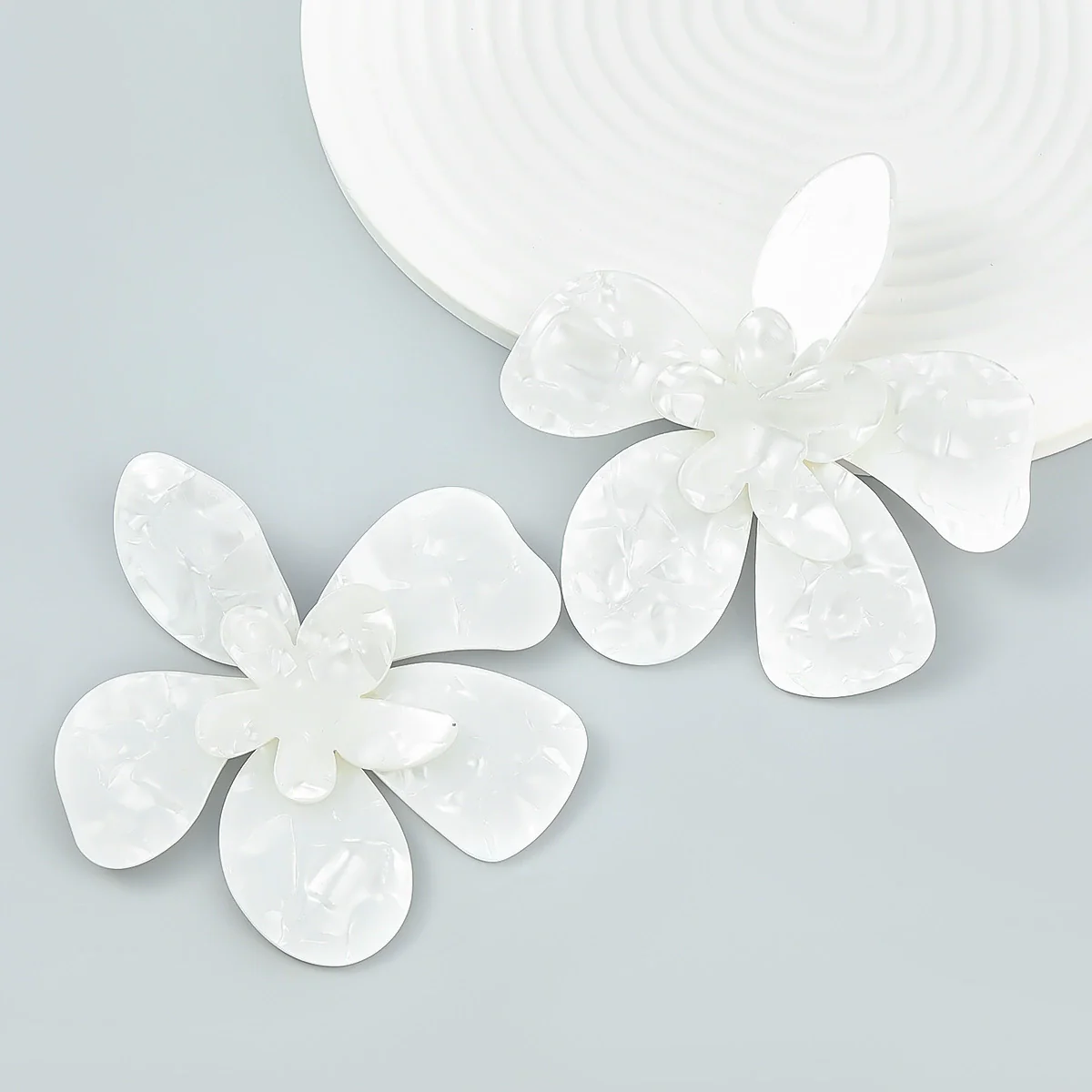 Wholesale Multilayer Acetate Plate Flower Earrings For Women Fashion Style - Image 4