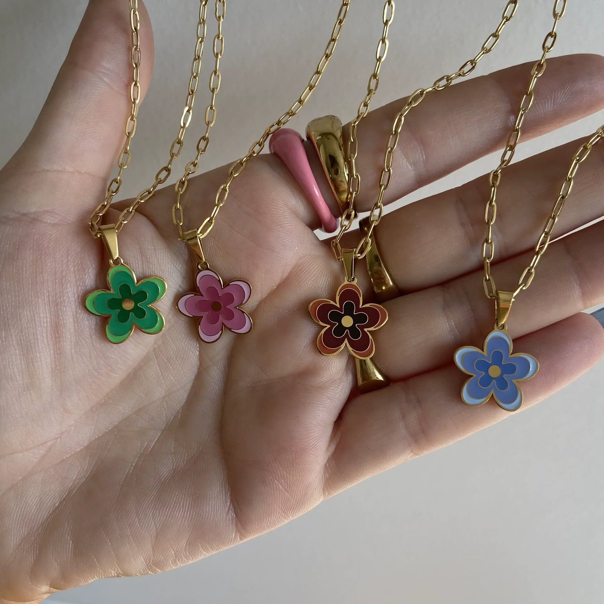 Wholesale Multilayer Minimalist Oil Drop Flower Pendant Necklace With Paper Clip Chain Titanium Steel 18K Gold Electroplated Unisex - Image 3