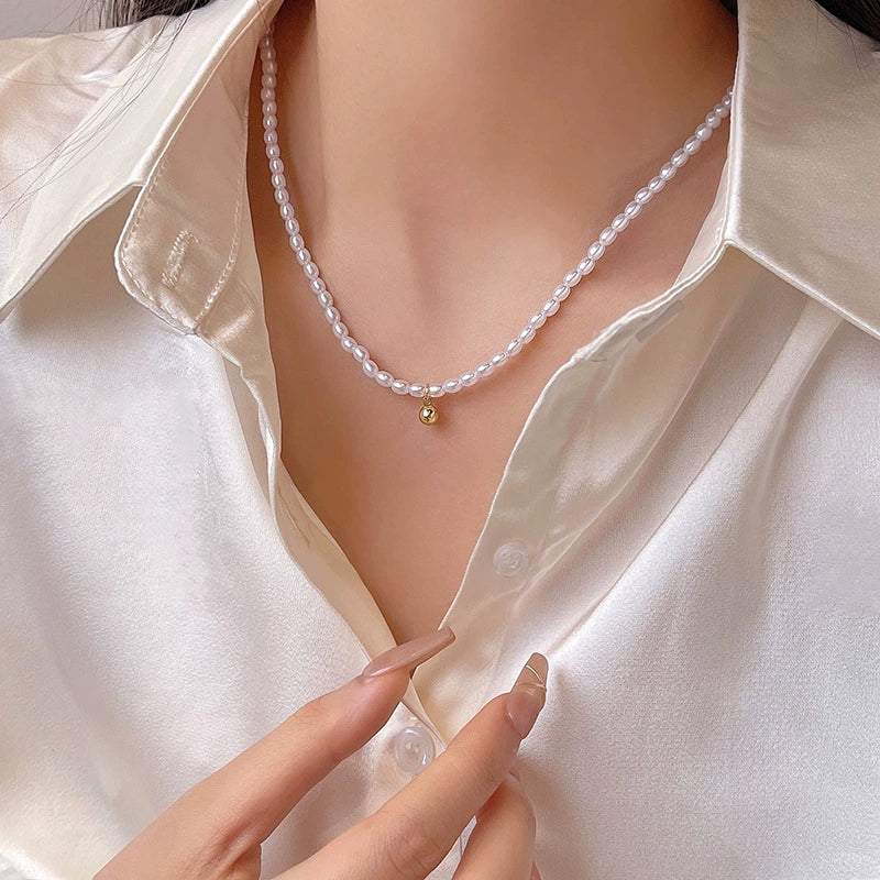 Wholesale Necklace Imitation Pearl Alloy Geometric Electroplating Women's Vintage Light Luxury Niche Clavicle Chain - Image 2