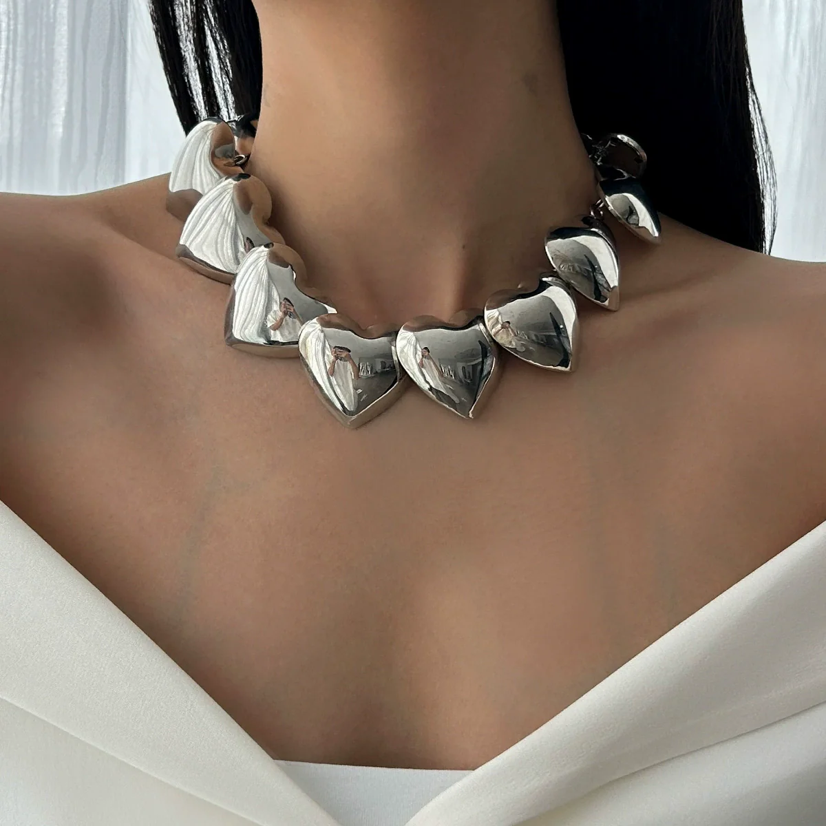 Wholesale Necklace Iron Heart Shaped Metallic Smooth Electroplated Love Clavicle Necklace For Women