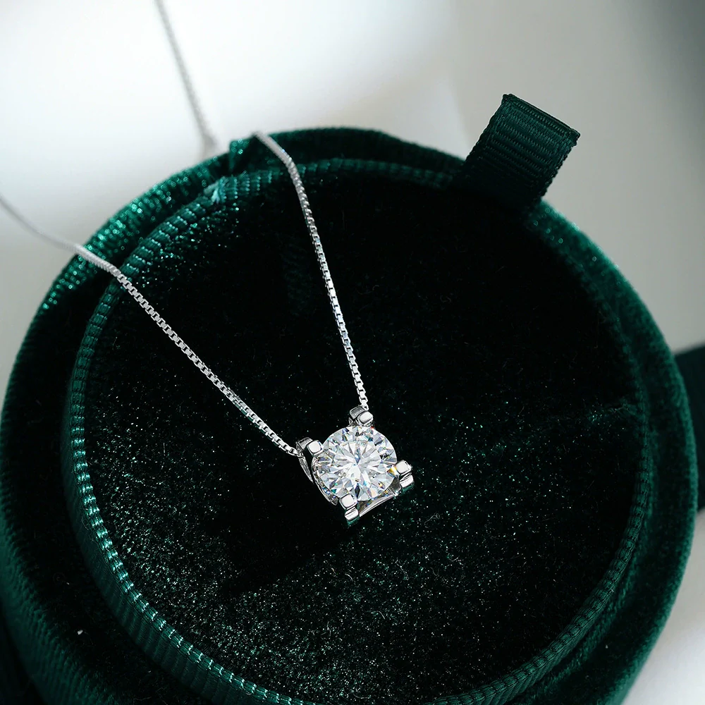Wholesale Necklace S925 Sterling Silver Moissanite Cow Head Rhombus Pendant Box Chain Natural Style - Image 2