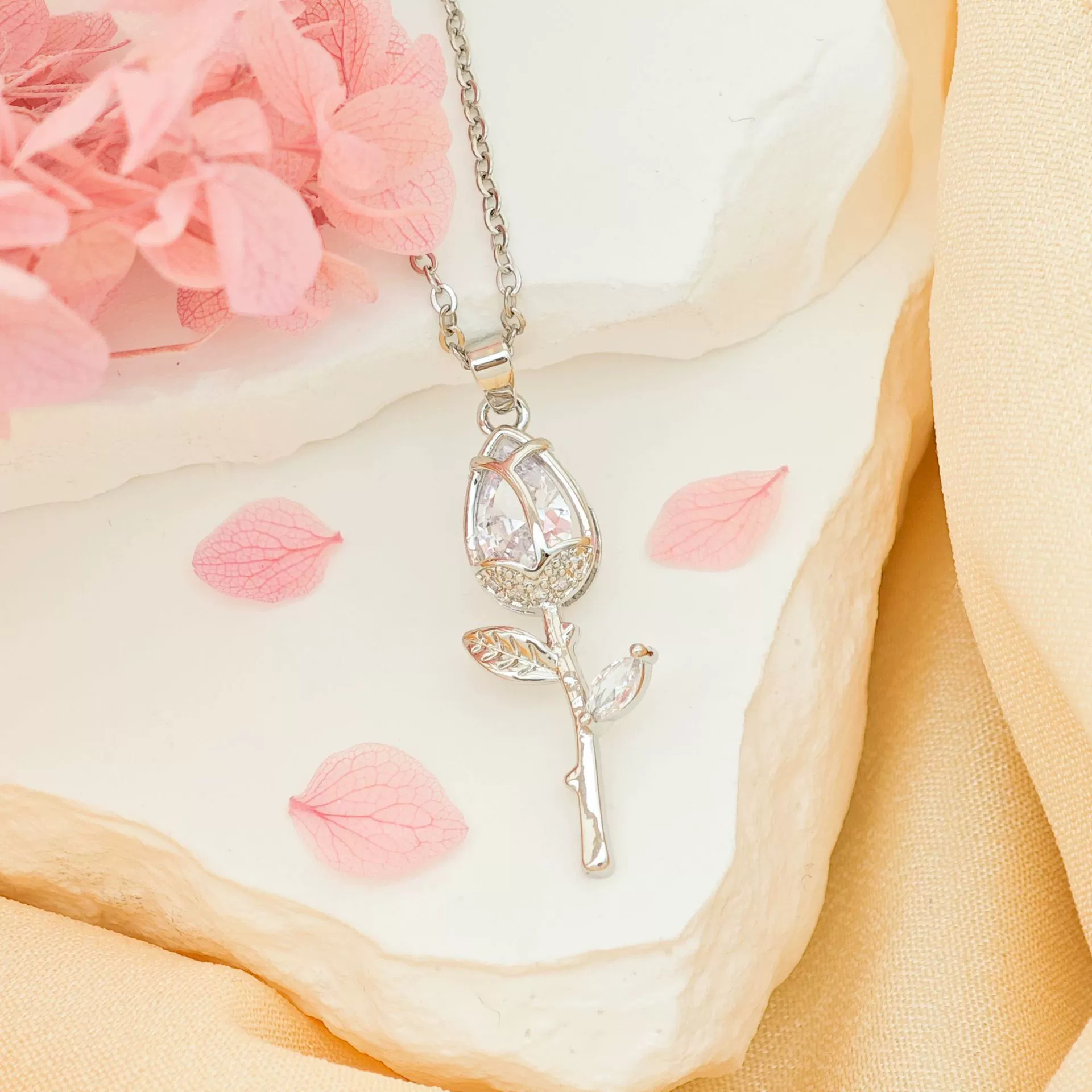 Wholesale Necklace Titanium Steel Copper Real Gold Plated Sweet Rose Pattern Chain For Women - Image 14