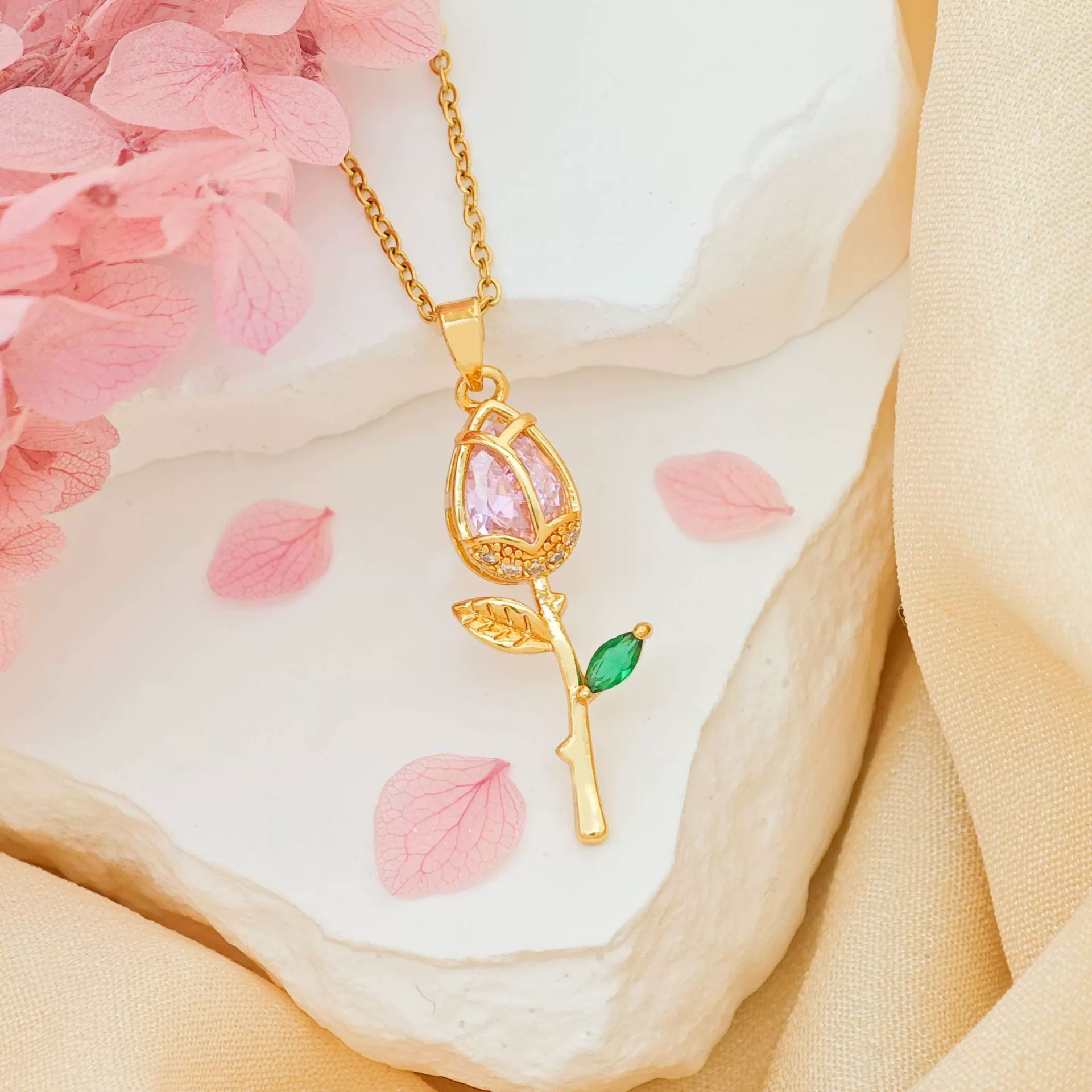 Wholesale Necklace Titanium Steel Copper Real Gold Plated Sweet Rose Pattern Chain For Women - Image 8