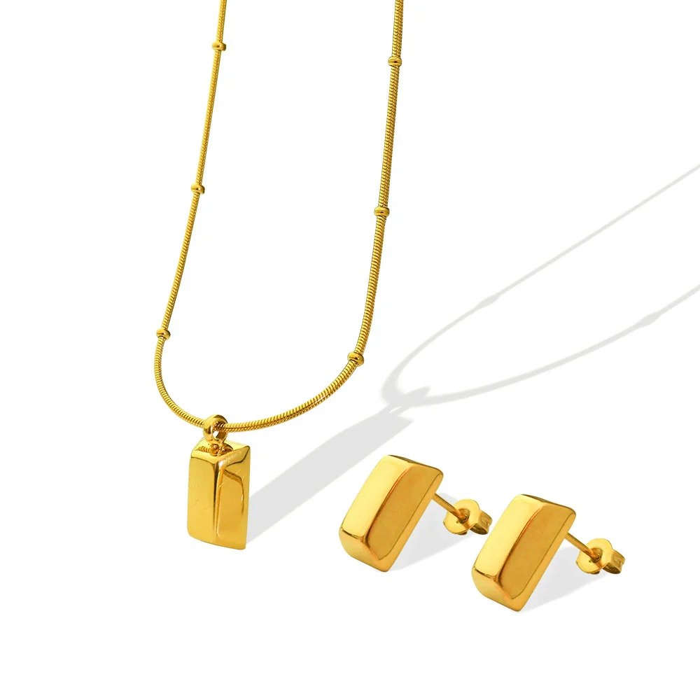 Wholesale Niche Geometric Titanium Steel Electroplated 18K Gold Mini Jewelry Set Of Necklace And Earrings - Image 4